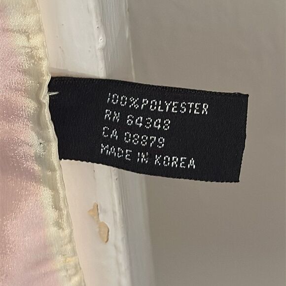 Vtg  70s/80s Basha Very Large Pink, Tan, Cream & Green Floral Polyester Scarf - Picture 6 of 9